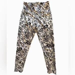 Onzie Animal Floral Leggings Size Large